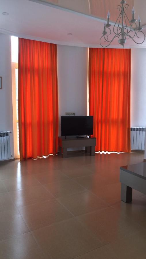 Orange Home Hotel Batumi Eksteriør bilde
