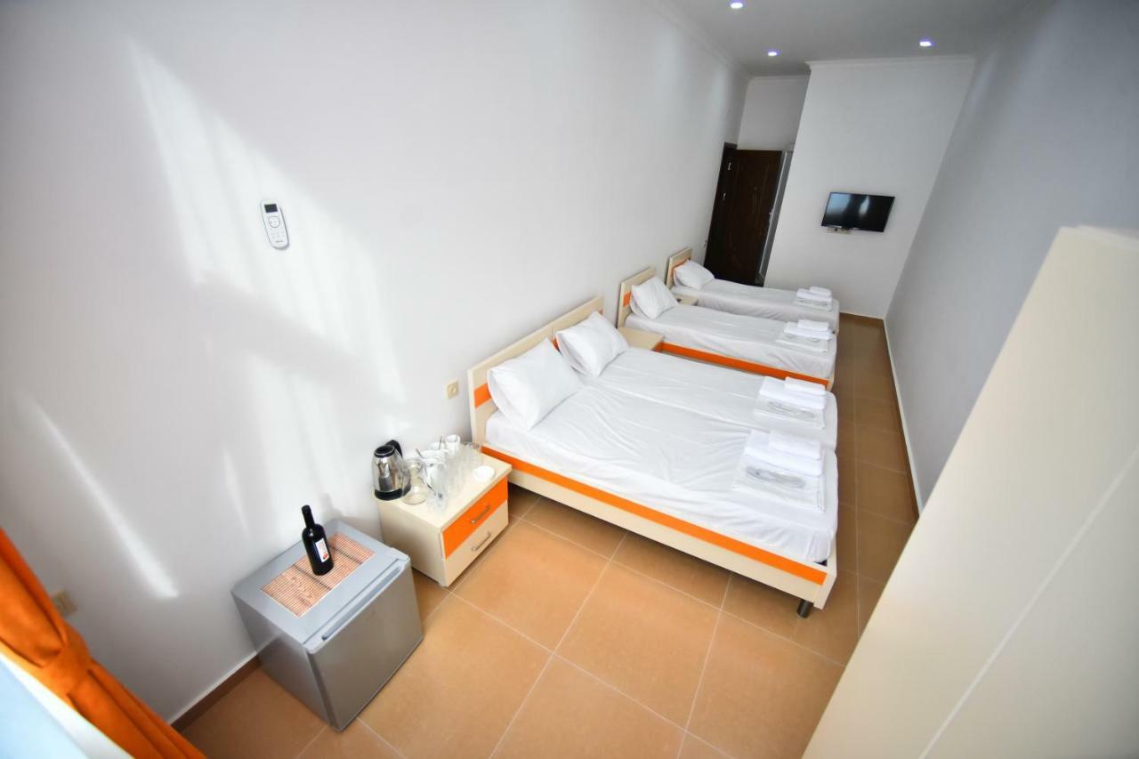 Orange Home Hotel Batumi Eksteriør bilde