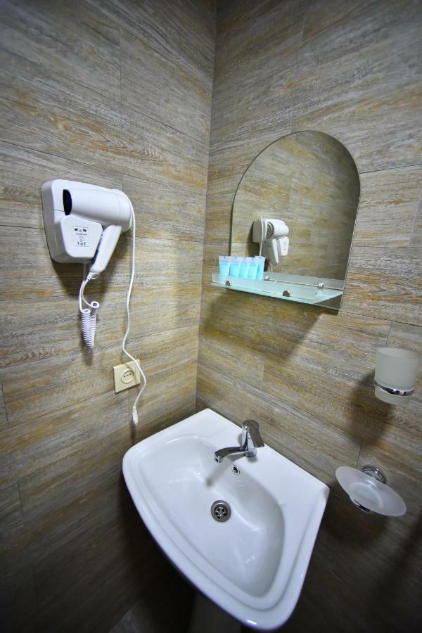 Orange Home Hotel Batumi Eksteriør bilde